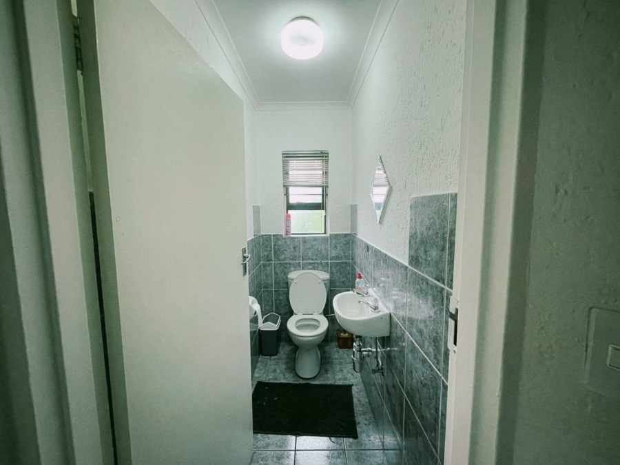 8 Bedroom Property for Sale in Dalpark Ext 1 Gauteng