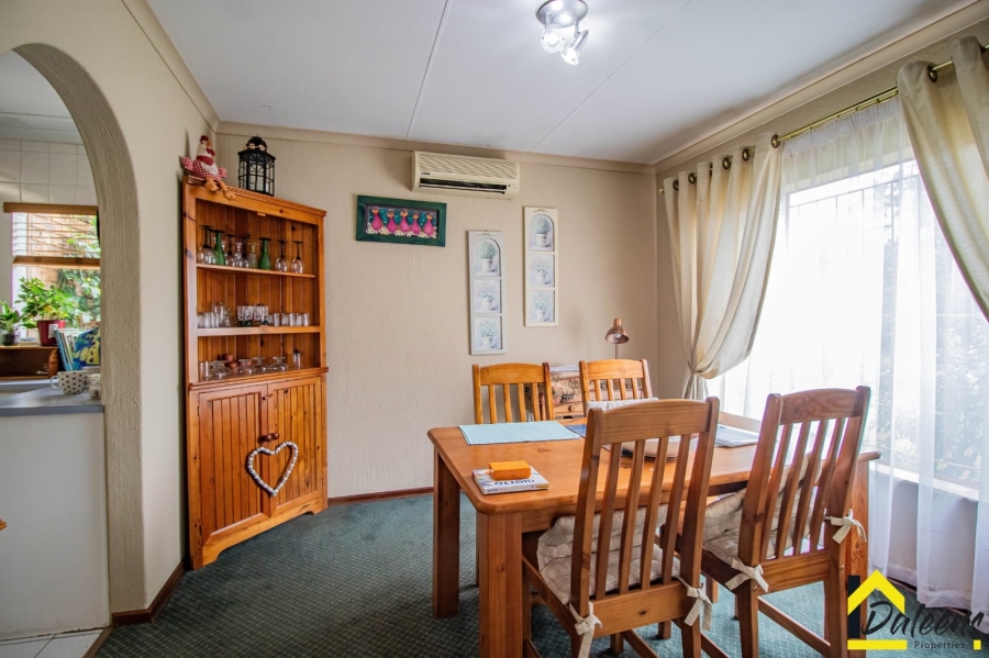 3 Bedroom Property for Sale in Bardene Gauteng