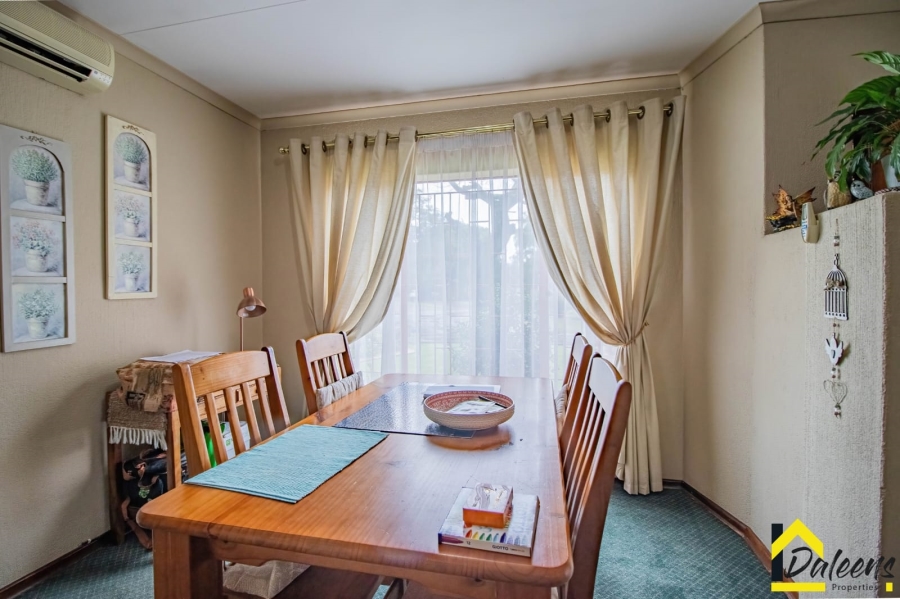 3 Bedroom Property for Sale in Bardene Gauteng