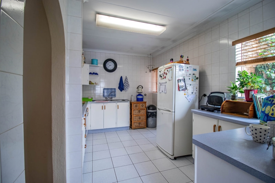 3 Bedroom Property for Sale in Bardene Gauteng