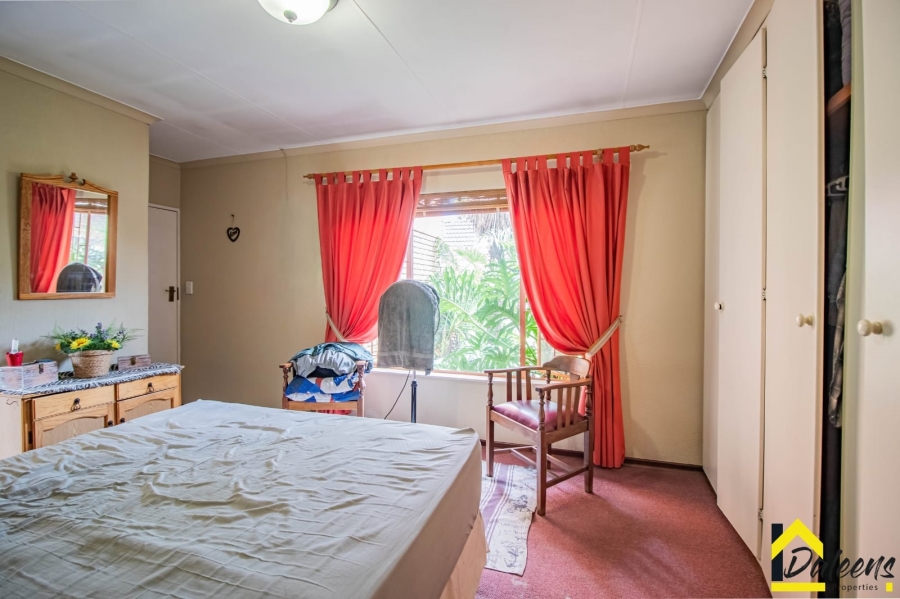 3 Bedroom Property for Sale in Bardene Gauteng