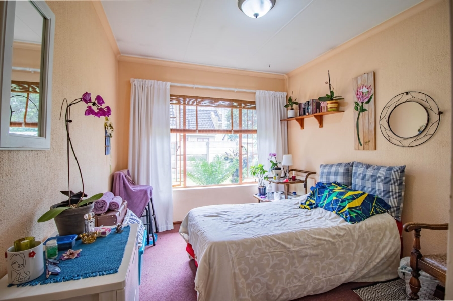 3 Bedroom Property for Sale in Bardene Gauteng