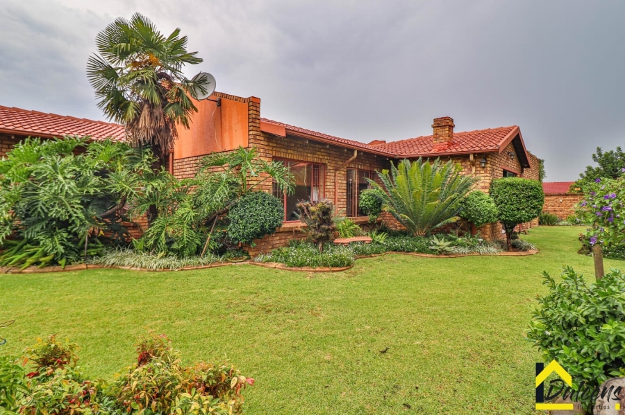3 Bedroom Property for Sale in Bardene Gauteng