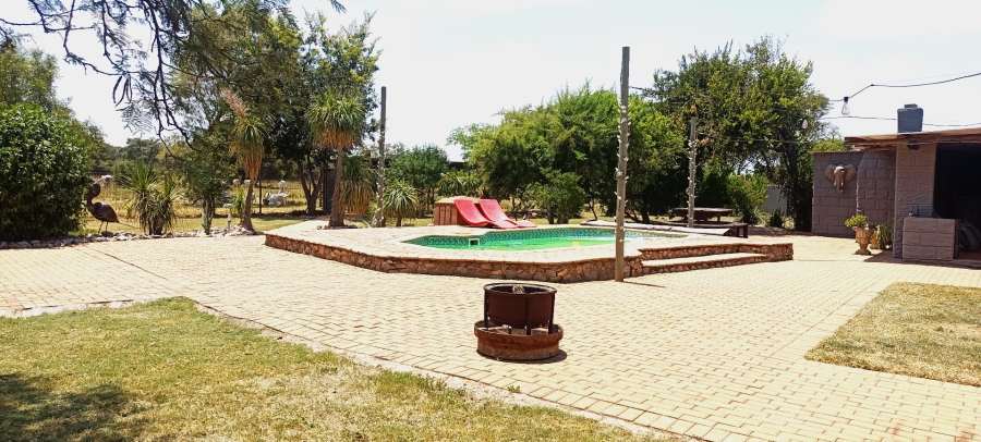 Commercial Property for Sale in Roodeplaat Gauteng