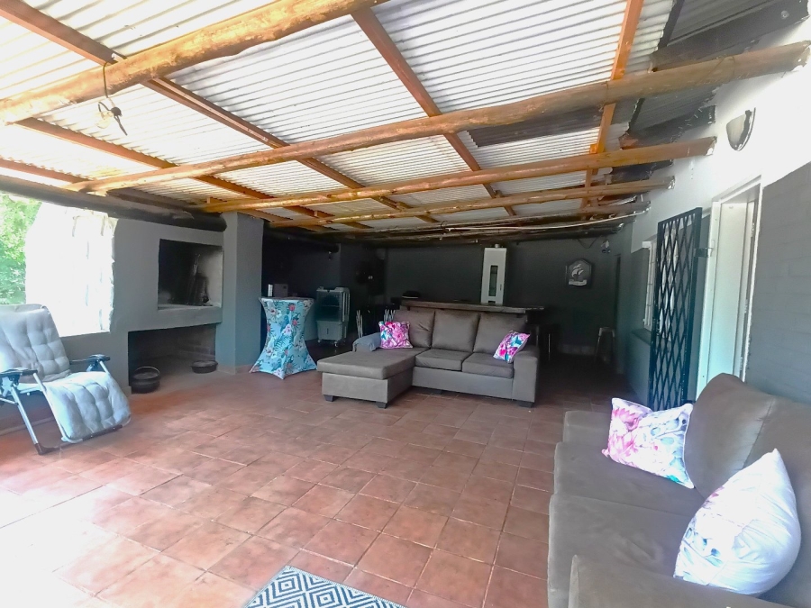 Commercial Property for Sale in Roodeplaat Gauteng