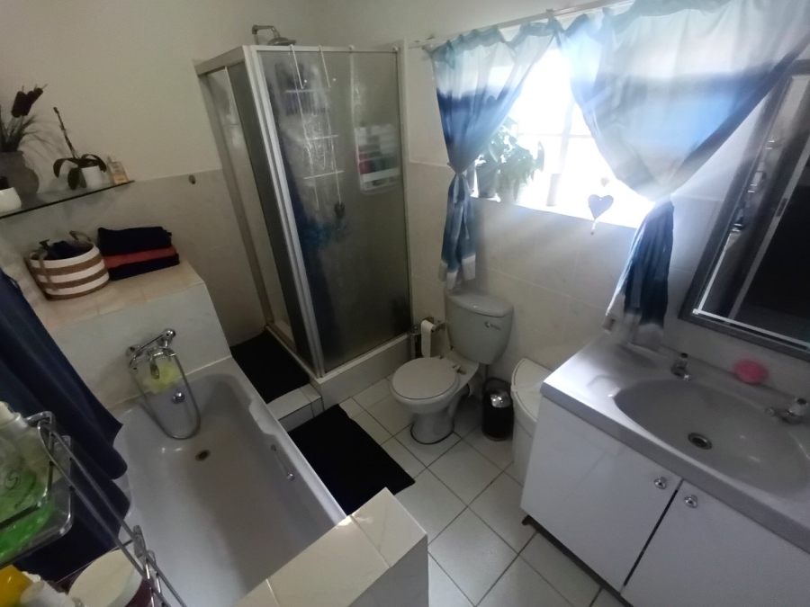 Commercial Property for Sale in Roodeplaat Gauteng