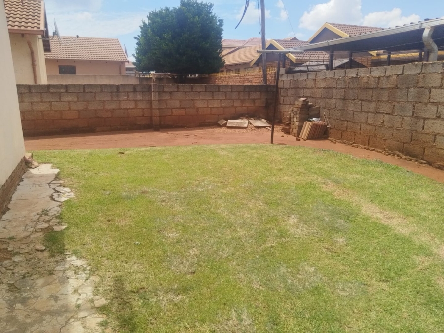 2 Bedroom Property for Sale in Soshanguve East Ext 5 Gauteng