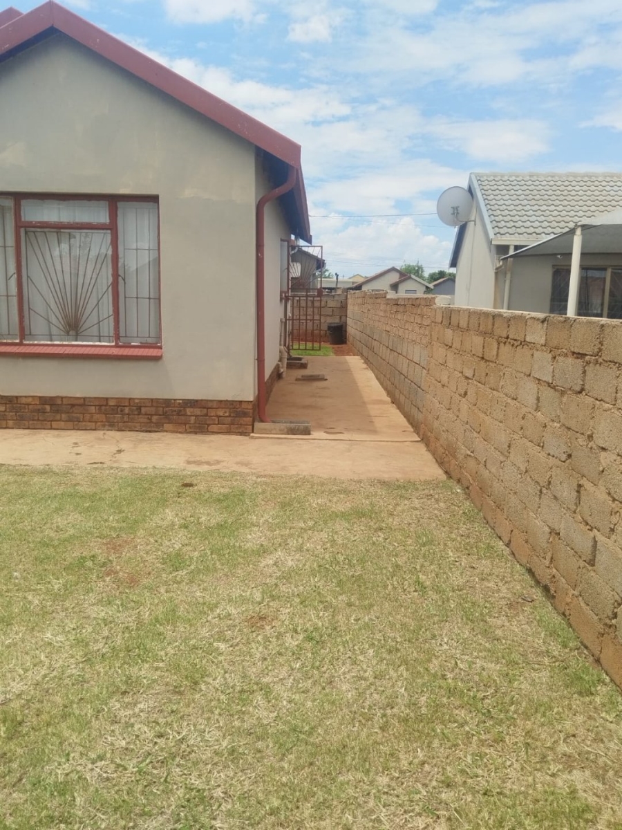 2 Bedroom Property for Sale in Soshanguve East Ext 5 Gauteng