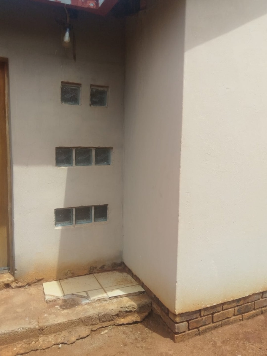 2 Bedroom Property for Sale in Soshanguve East Ext 5 Gauteng