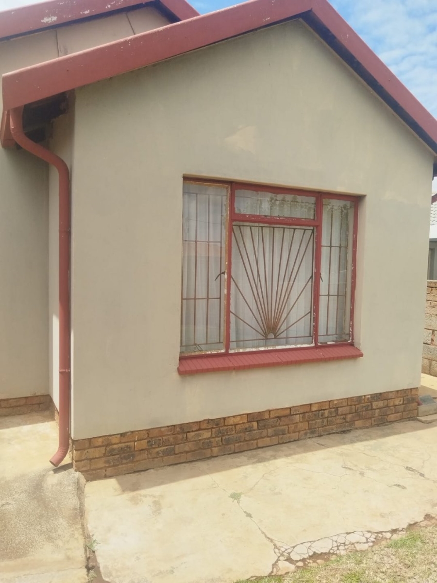 2 Bedroom Property for Sale in Soshanguve East Ext 5 Gauteng