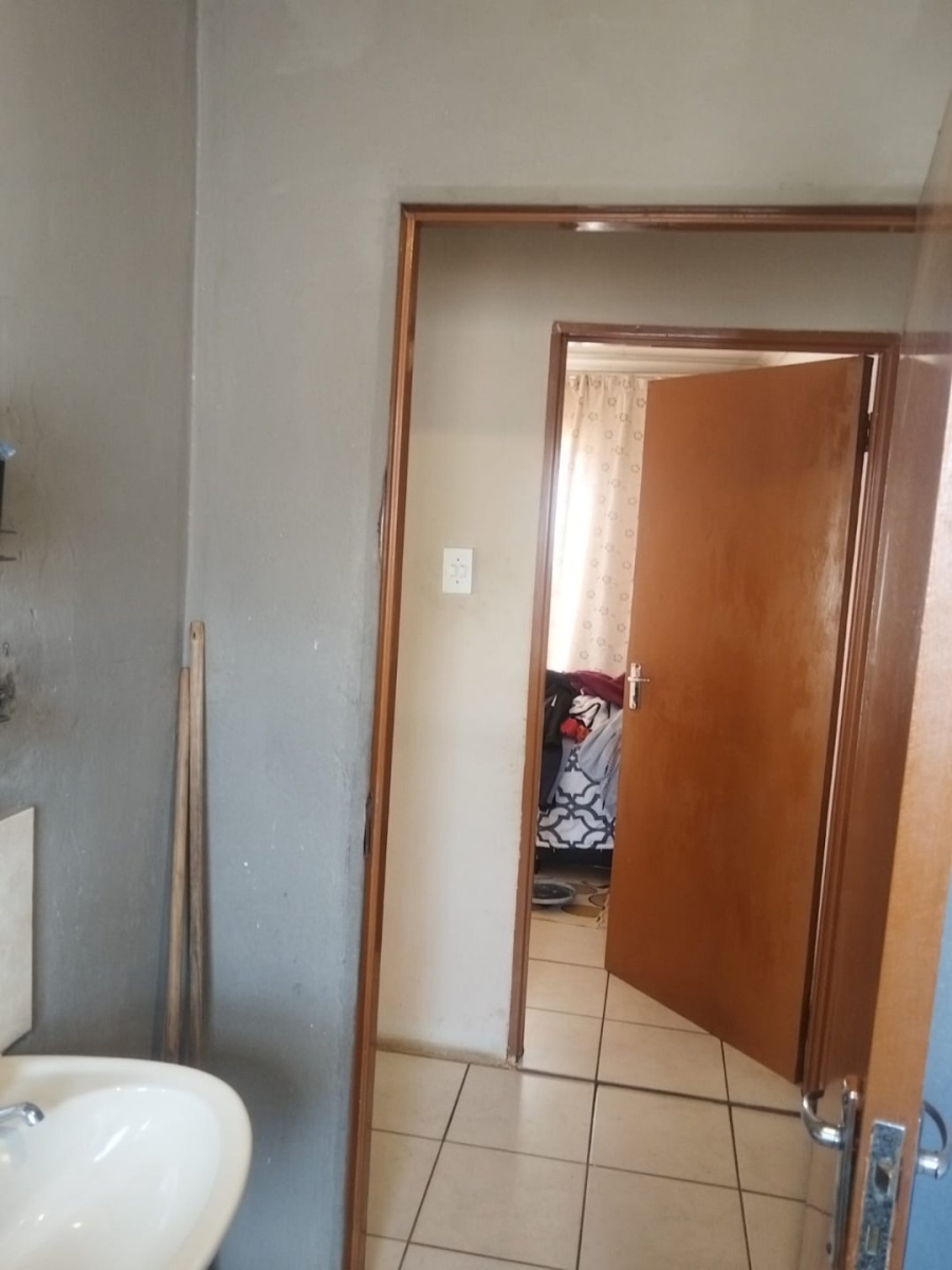 2 Bedroom Property for Sale in Soshanguve East Ext 5 Gauteng