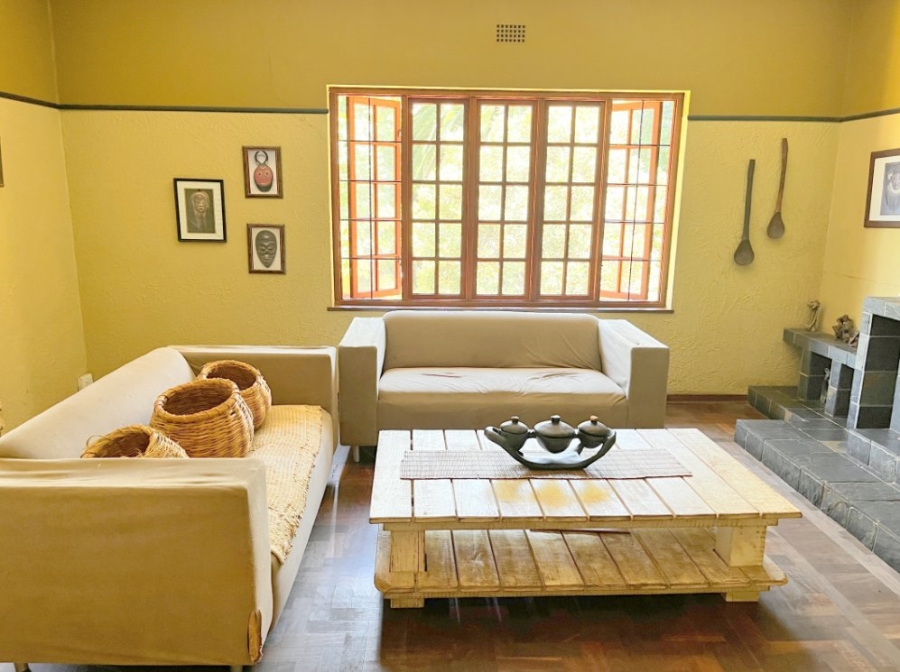 5 Bedroom Property for Sale in Cyrildene Gauteng