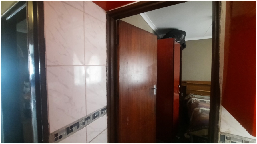 3 Bedroom Property for Sale in Emfihlweni Gauteng