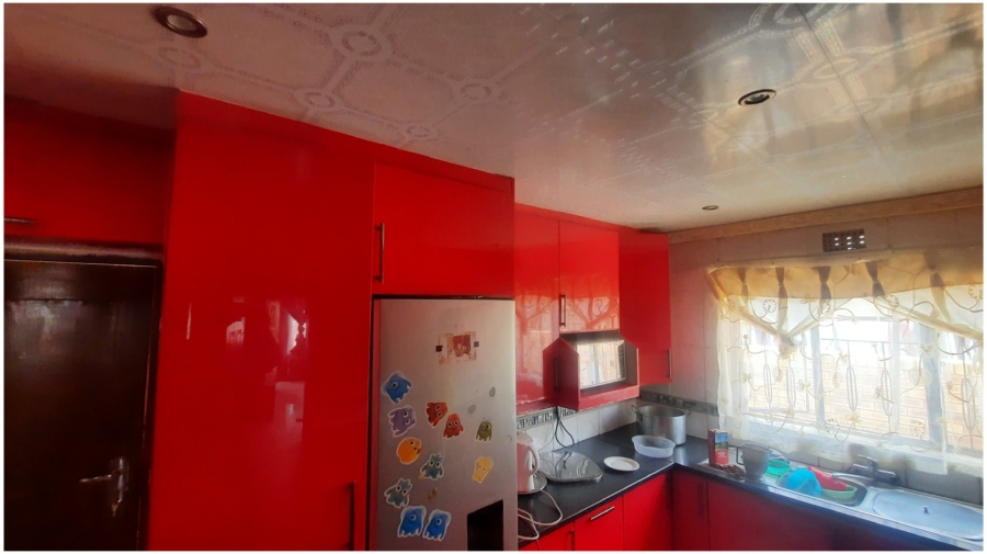 3 Bedroom Property for Sale in Emfihlweni Gauteng