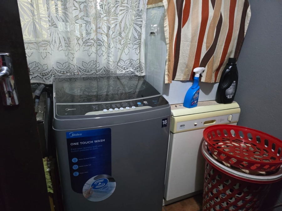 3 Bedroom Property for Sale in Barvallen Gauteng