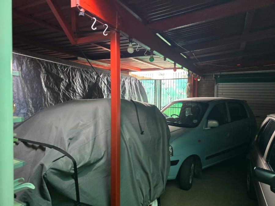 3 Bedroom Property for Sale in Barvallen Gauteng