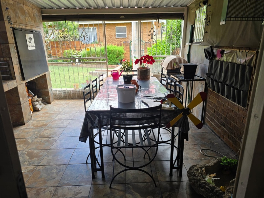 3 Bedroom Property for Sale in Barvallen Gauteng