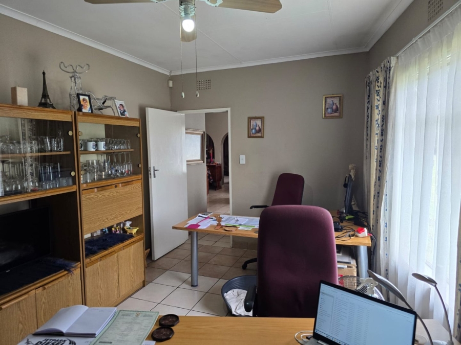 3 Bedroom Property for Sale in Barvallen Gauteng