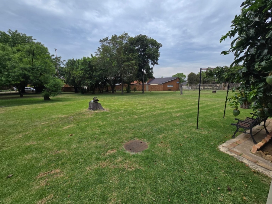 3 Bedroom Property for Sale in Barvallen Gauteng