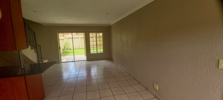 To Let 2 Bedroom Property for Rent in Annlin Gauteng