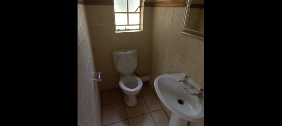 To Let 2 Bedroom Property for Rent in Annlin Gauteng