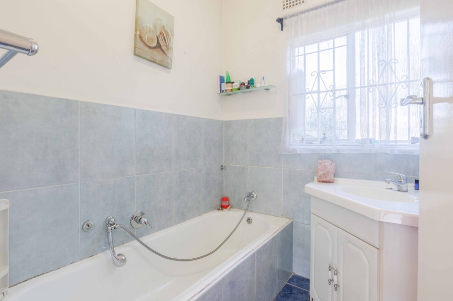 4 Bedroom Property for Sale in Eden Glen Gauteng