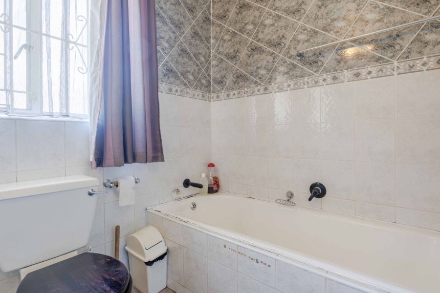 4 Bedroom Property for Sale in Eden Glen Gauteng