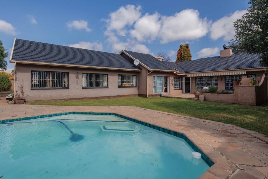 4 Bedroom Property for Sale in Eden Glen Gauteng