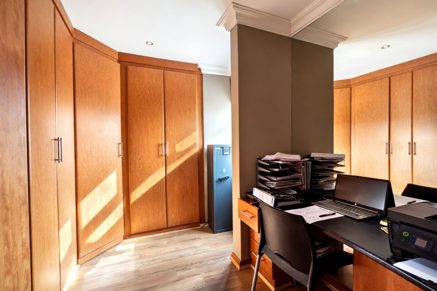 3 Bedroom Property for Sale in Sunward Park Gauteng