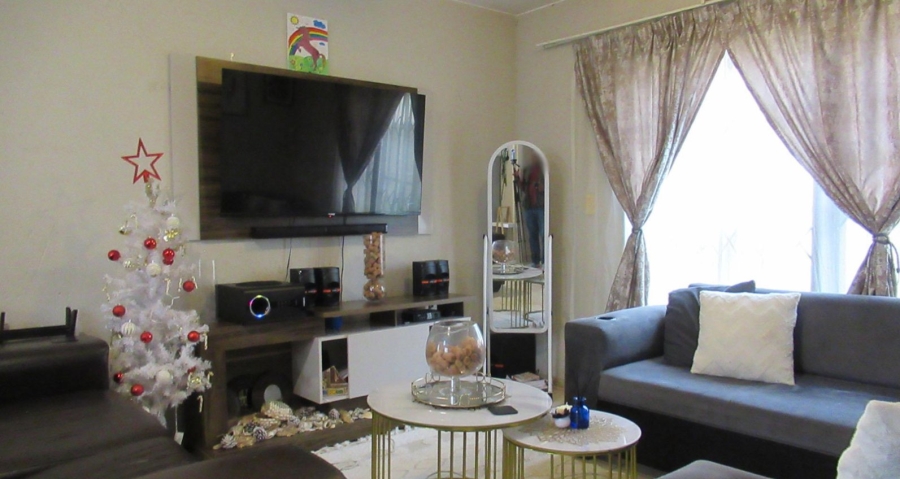 1 Bedroom Property for Sale in Klippoortje Gauteng