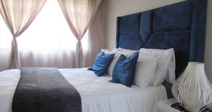 1 Bedroom Property for Sale in Klippoortje Gauteng
