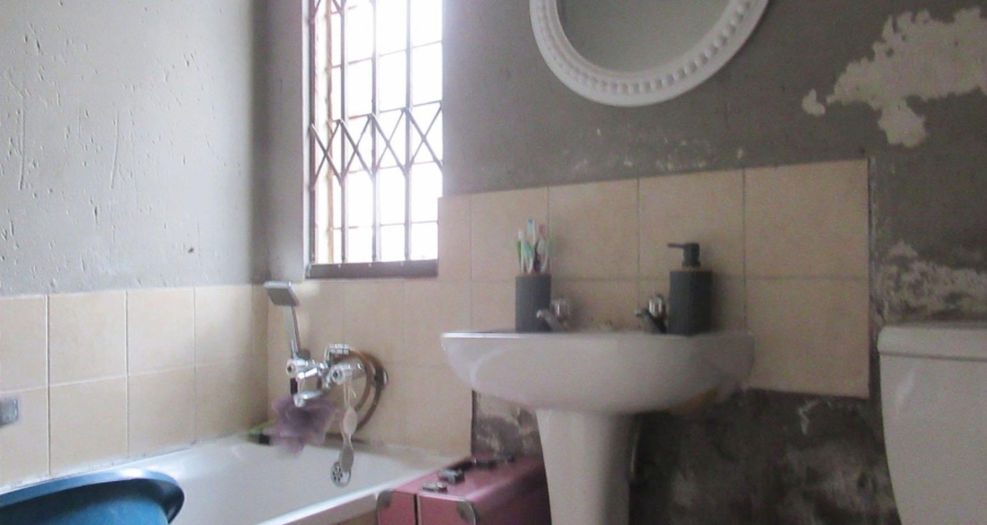 1 Bedroom Property for Sale in Klippoortje Gauteng
