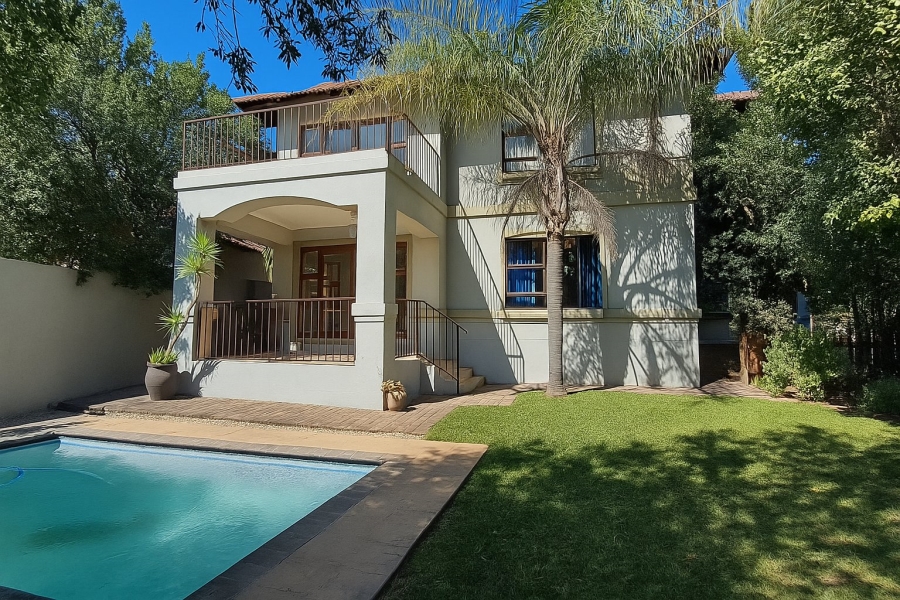 3 Bedroom Property for Sale in Broadacres Gauteng