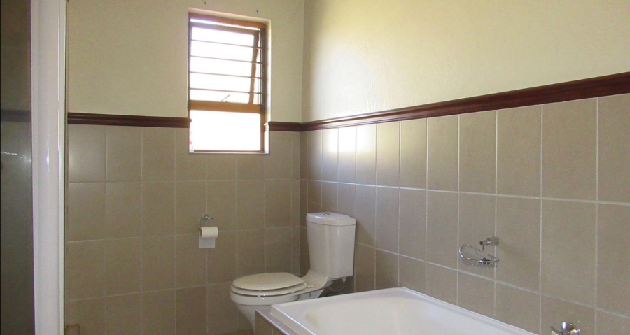 3 Bedroom Property for Sale in Broadacres Gauteng