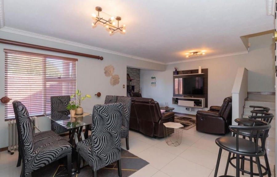 3 Bedroom Property for Sale in Jansenpark Gauteng