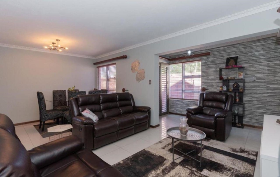 3 Bedroom Property for Sale in Jansenpark Gauteng