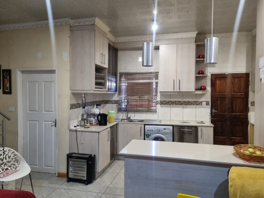 3 Bedroom Property for Sale in Buhle Park Gauteng