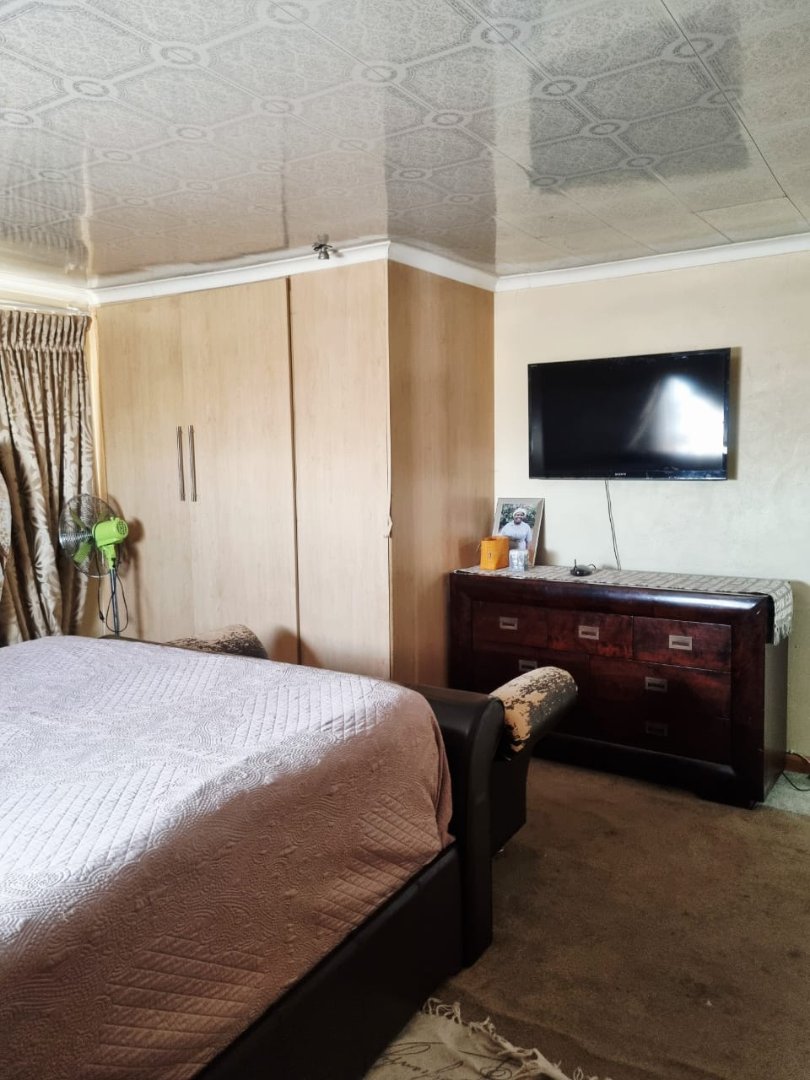 3 Bedroom Property for Sale in Buhle Park Gauteng