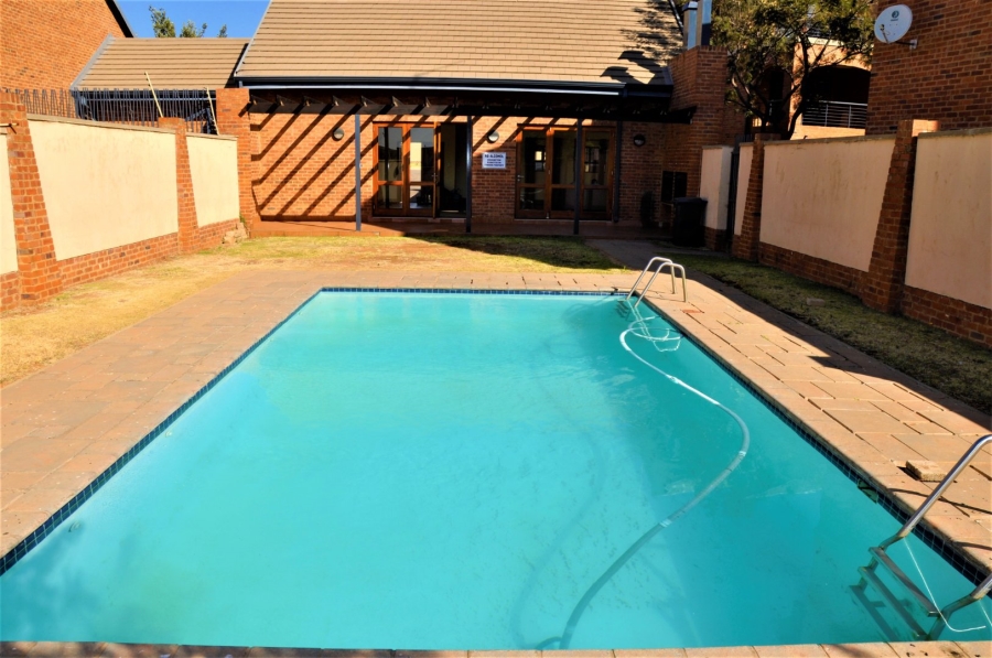 To Let 1 Bedroom Property for Rent in Carlswald Gauteng