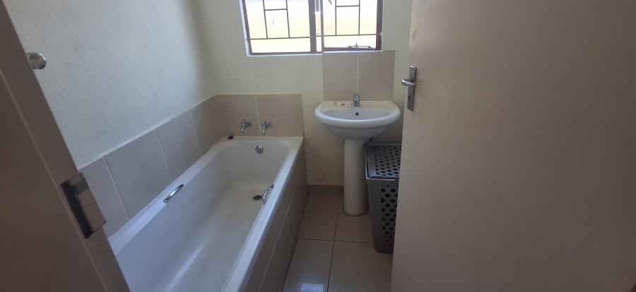  Bedroom Property for Sale in Soshanguve East Ext 5 Gauteng