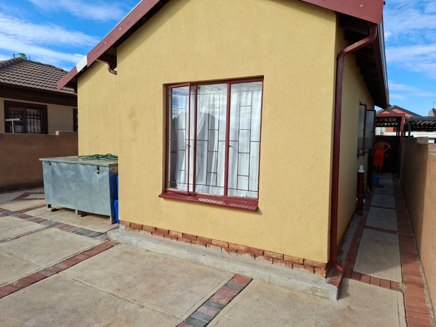  Bedroom Property for Sale in Soshanguve East Ext 5 Gauteng