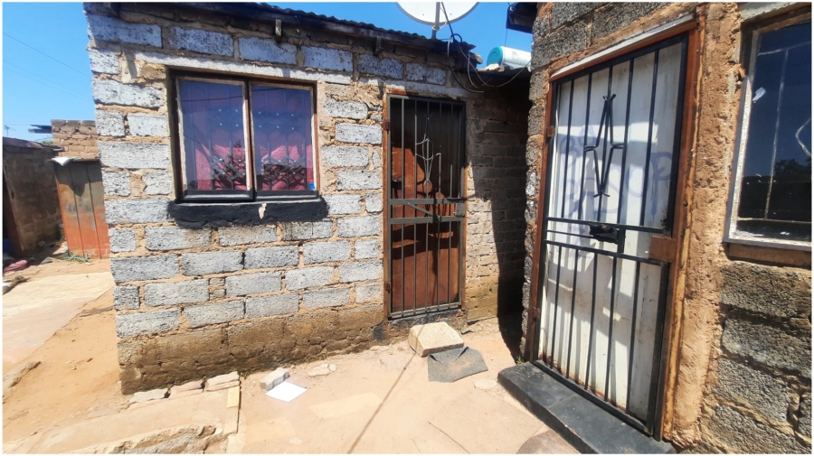 2 Bedroom Property for Sale in Tembisa Central Gauteng