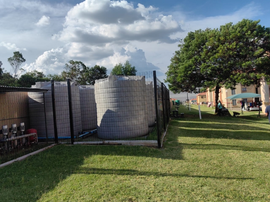 2 Bedroom Property for Sale in Ormonde View Gauteng