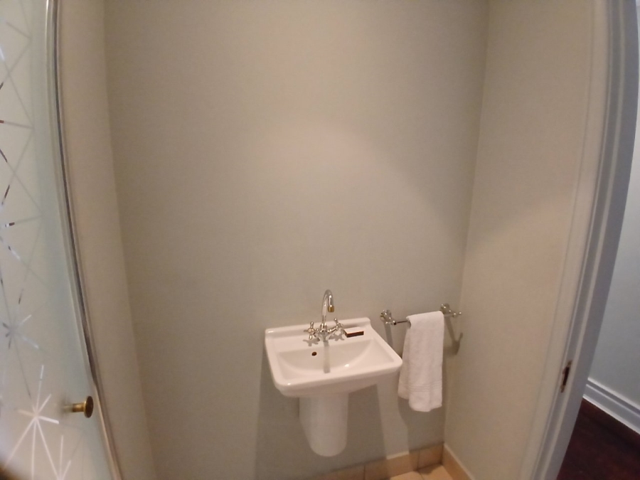 2 Bedroom Property for Sale in Sandton Central Gauteng