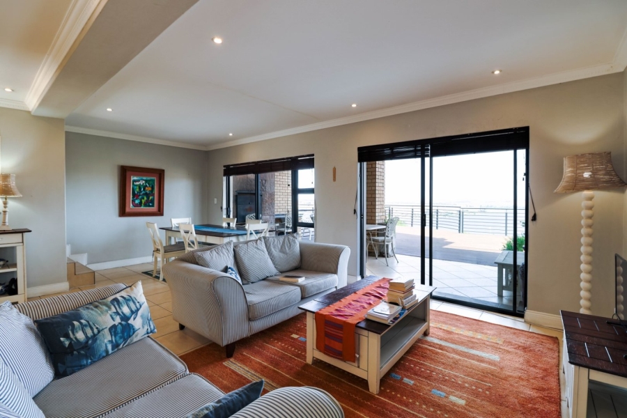 To Let  Bedroom Property for Rent in Aquavista Mountain Estate Gauteng