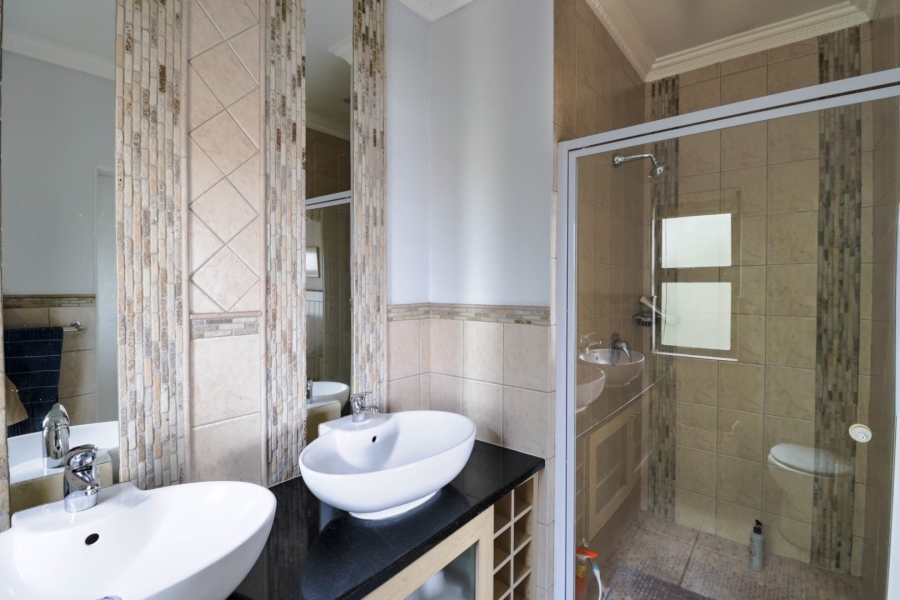 To Let  Bedroom Property for Rent in Aquavista Mountain Estate Gauteng