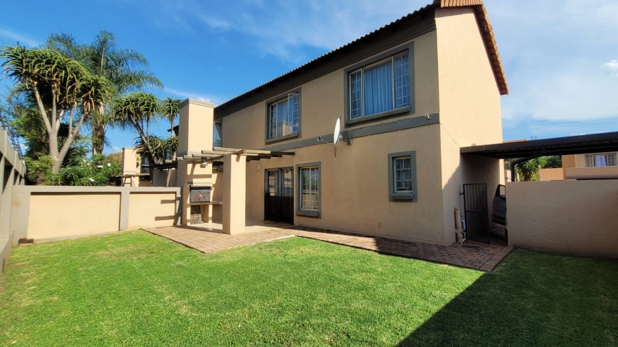 3 Bedroom Property for Sale in Annlin Gauteng