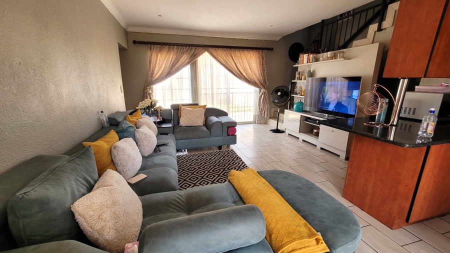3 Bedroom Property for Sale in Annlin Gauteng