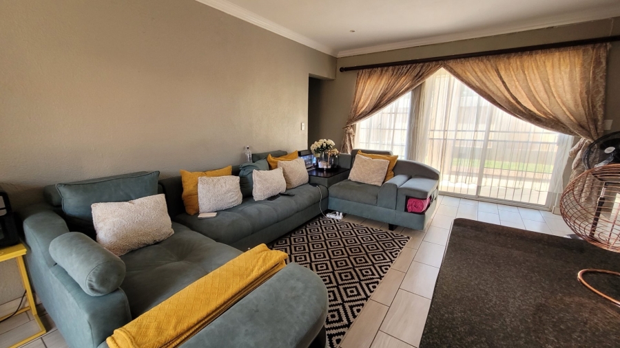 3 Bedroom Property for Sale in Annlin Gauteng