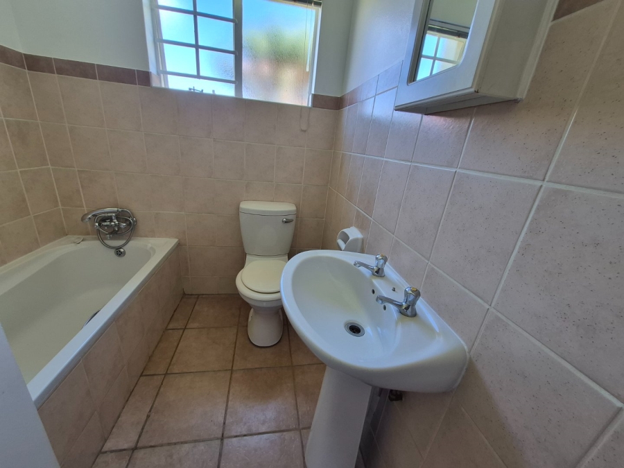 2 Bedroom Property for Sale in Montana Gauteng